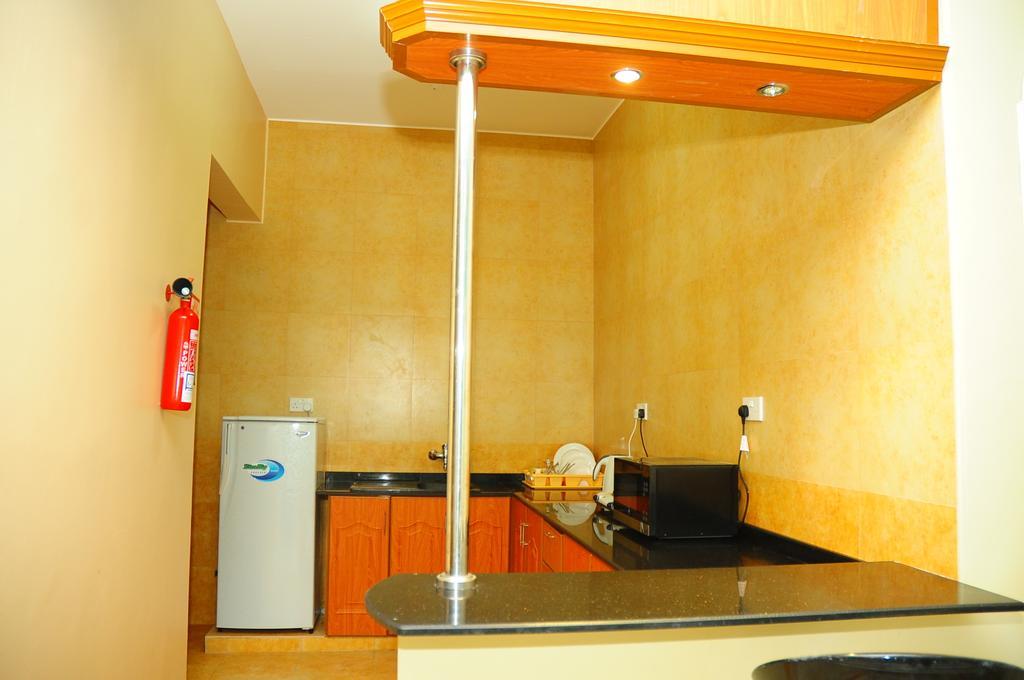 סור Al Faisal Hotel Suites מראה חיצוני תמונה
